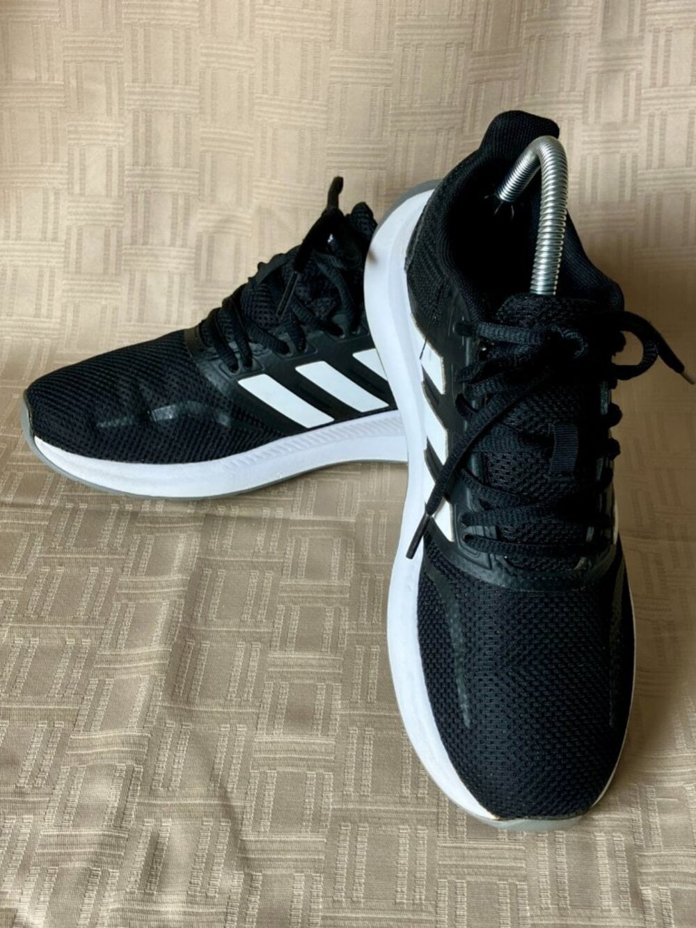 Women’s Adidas Runfalcon Black White Running Shoes Athletic Sneakers Size 7.5
